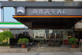 Warm Yes Business Hotel